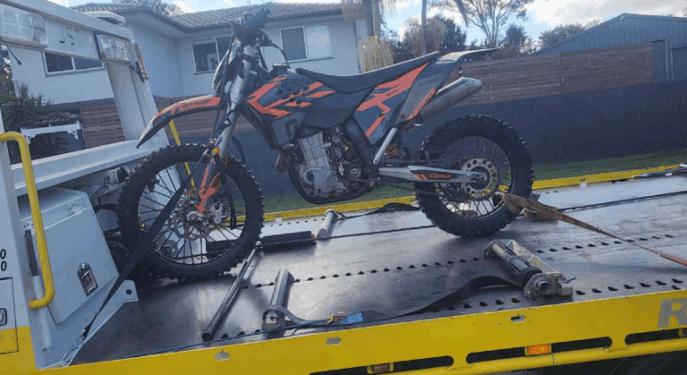 Motorcycle and scooter towing Narangba